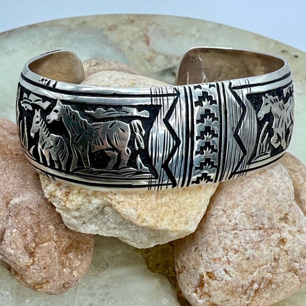 Sterling Silver Horse Motif Cuff Bracelet - Silver - Picture 5 of 16